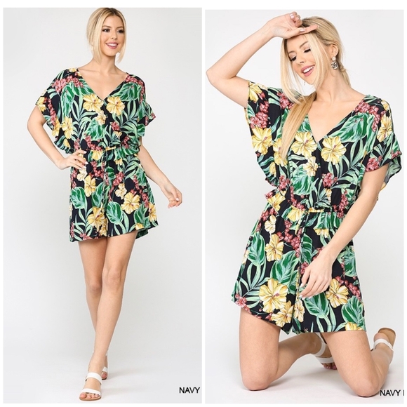 LAST ONE❗Feminine Sky Blue Tropical Print Romper - Picture 9 of 11